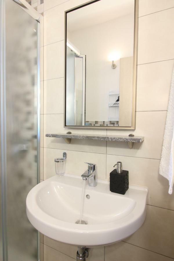 Casa Panoramica Santa Lucia Apartment เชฟาลู ภายนอก รูปภาพ