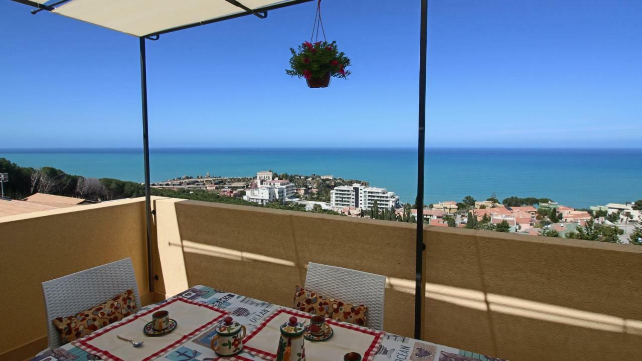 Casa Panoramica Santa Lucia Apartment เชฟาลู ภายนอก รูปภาพ
